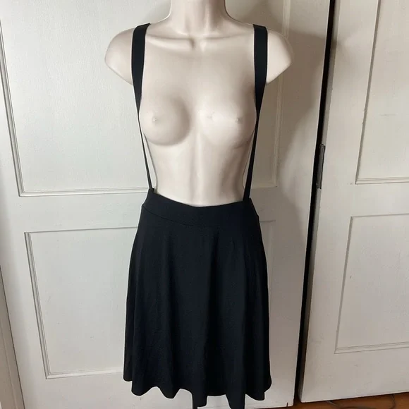 Black Suspender Circle Skirt Plus size - Picture 2 of 4